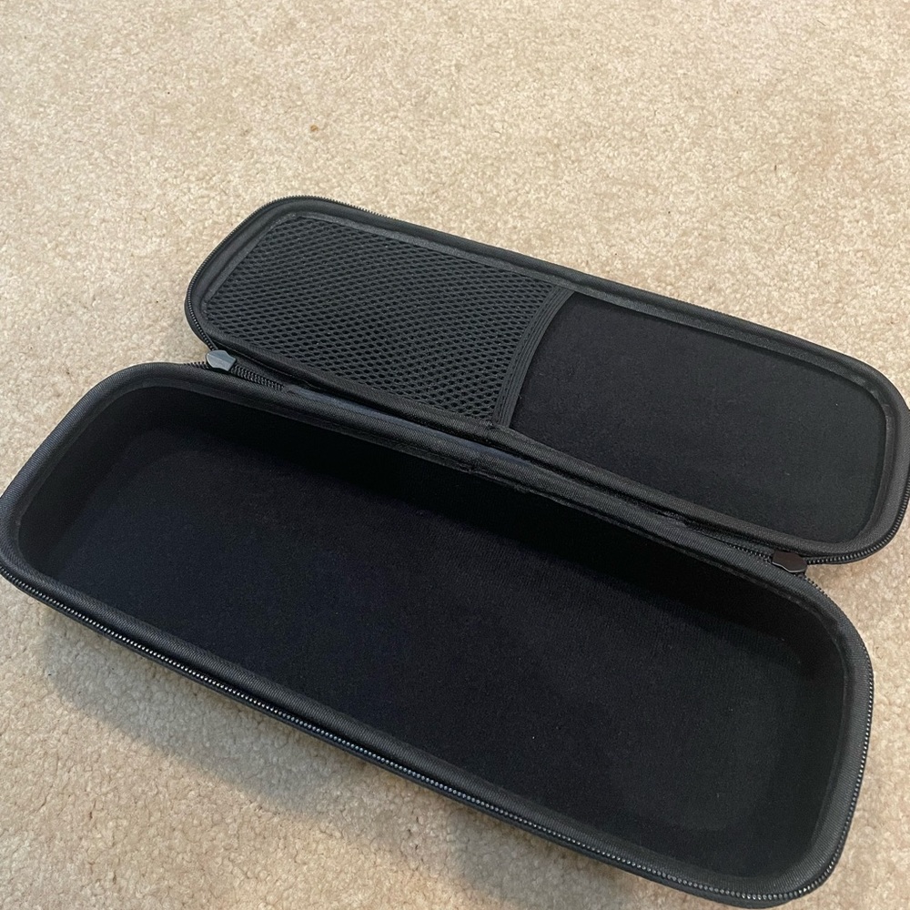 Traveling case - Picture 4 of 4